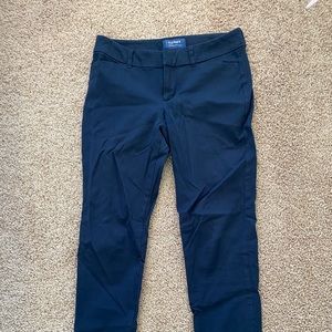 Old navy Pixie and Nacy crop size 4